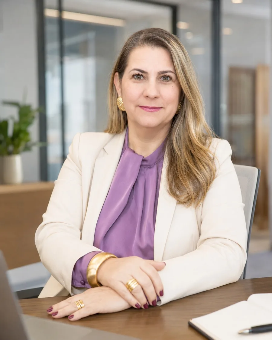 Karla Petrelli, criadora da Empodera-AI