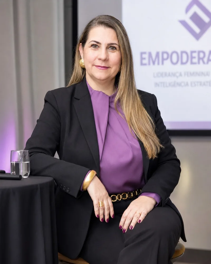 Karla Petrelli, especialista em tecnologia, processos, projetos e gestão